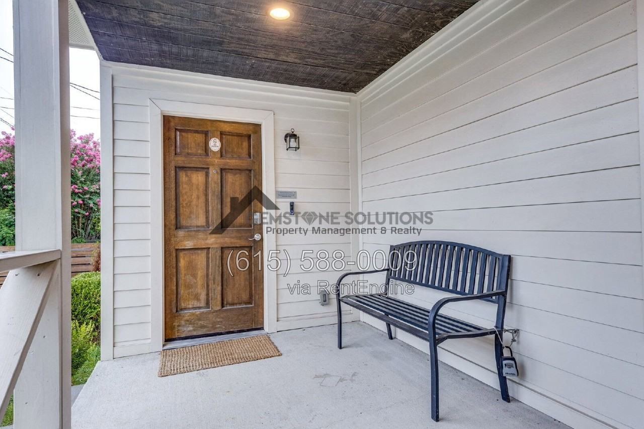 1516 23rd Ave N - Photo 4 of 45