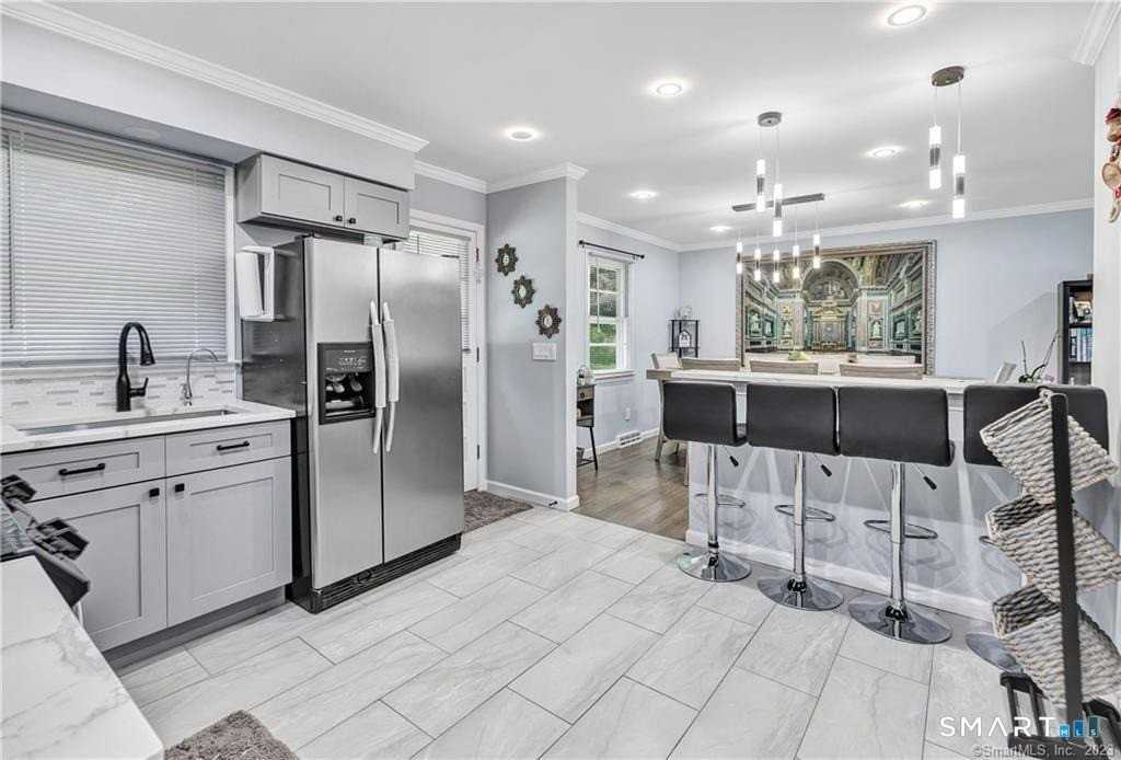 635 Booth Hill Rd - Photo 6 of 25