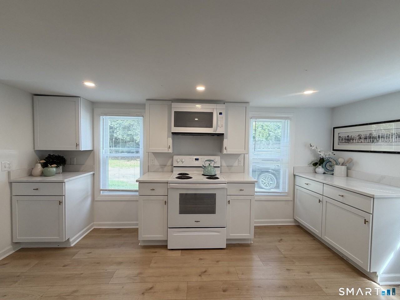 70 Cottage Rd - Photo 6 of 22