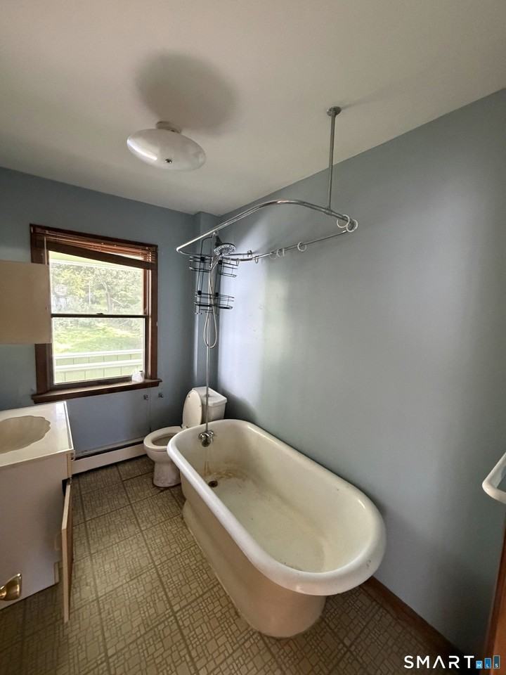 27 Soule St #D - Photo 7 of 9