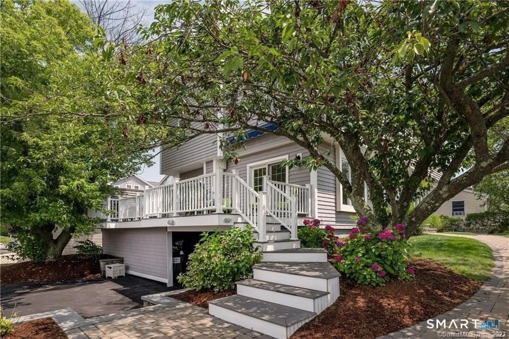 6 Leeway Dr - Photo 2 of 22