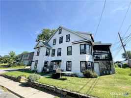 featured image of 91 Willow St ## 95