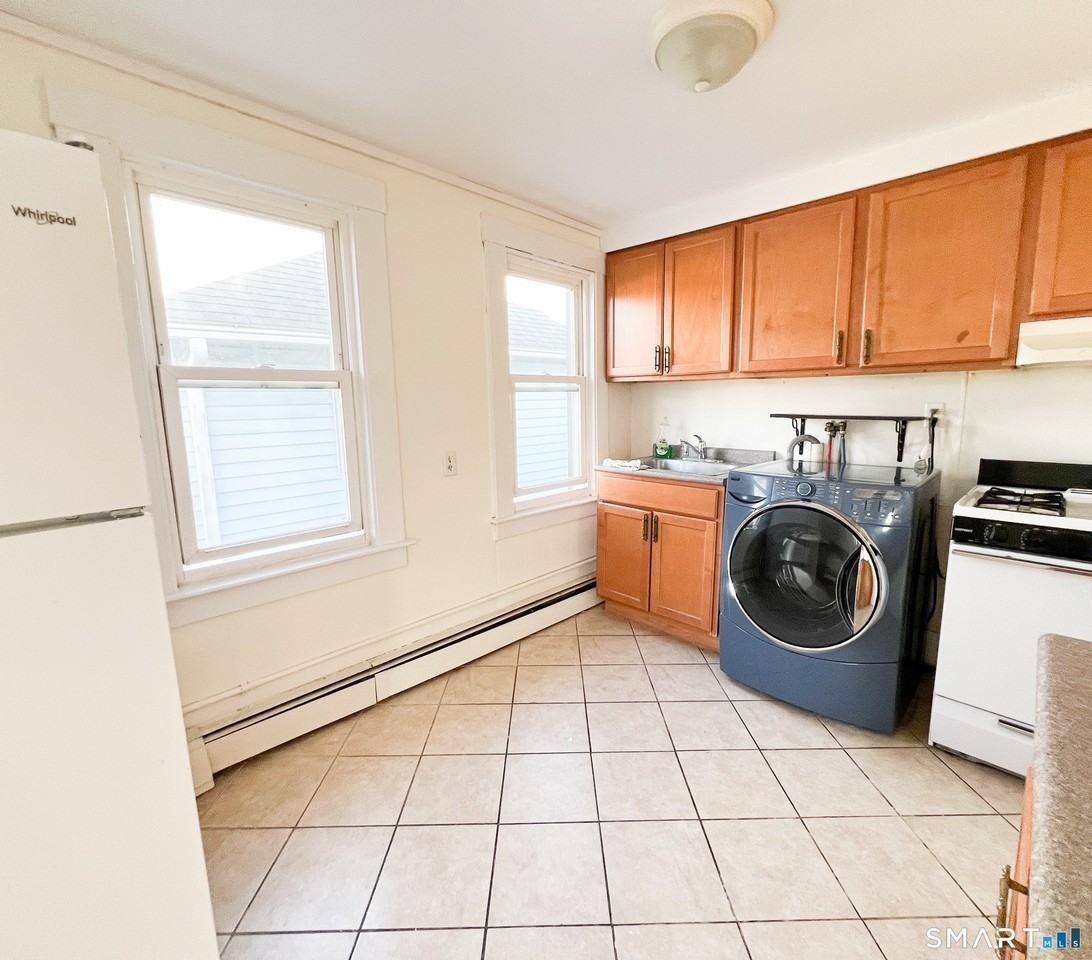 91 Willow St ## 95 - Photo 3 of 18