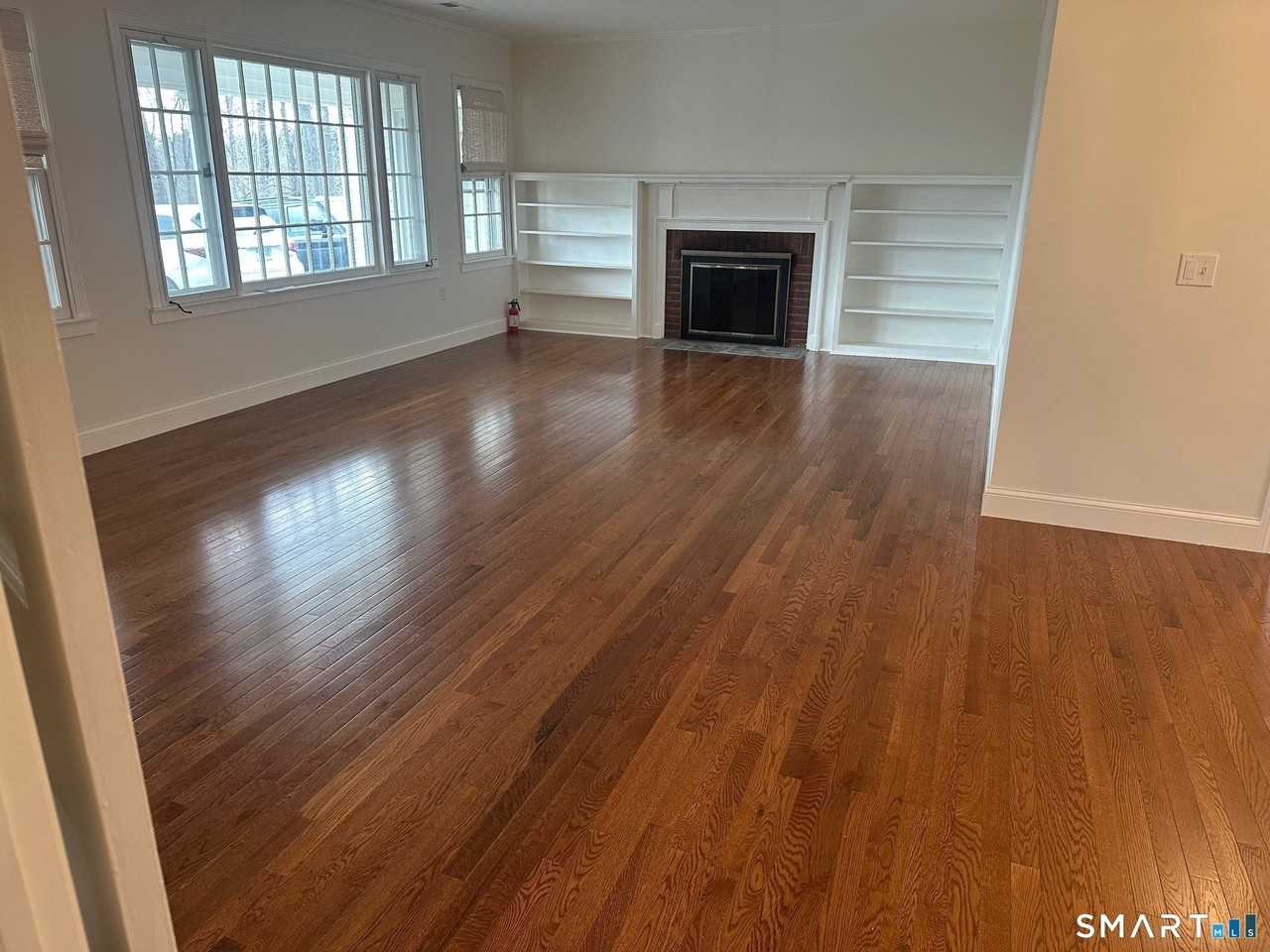 25 Sheldon Ln - Photo 2 of 12