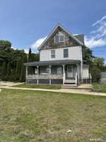 featured image of 2 Clark St #3