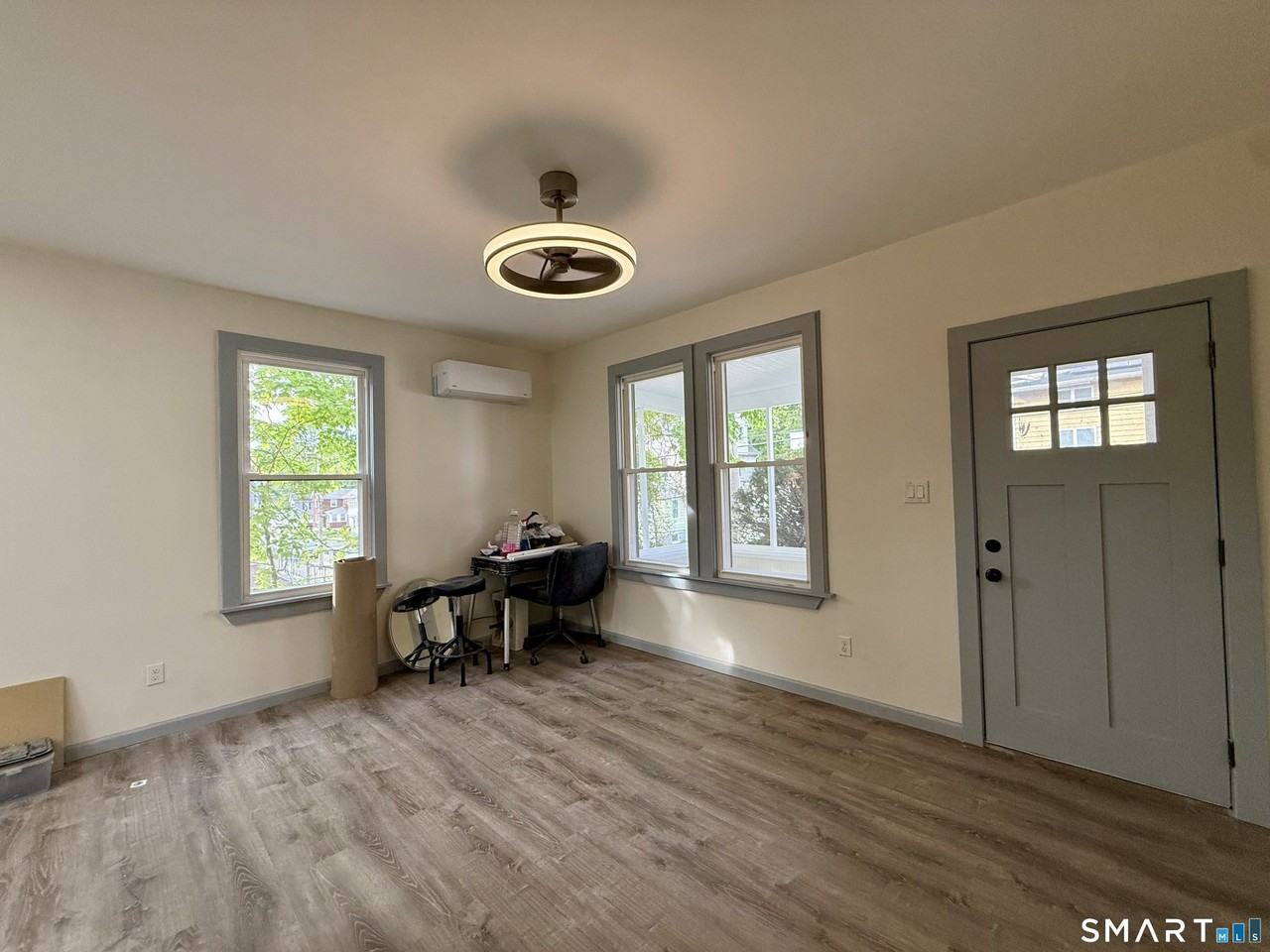 22 Hawthorne Ave - Photo 5 of 22