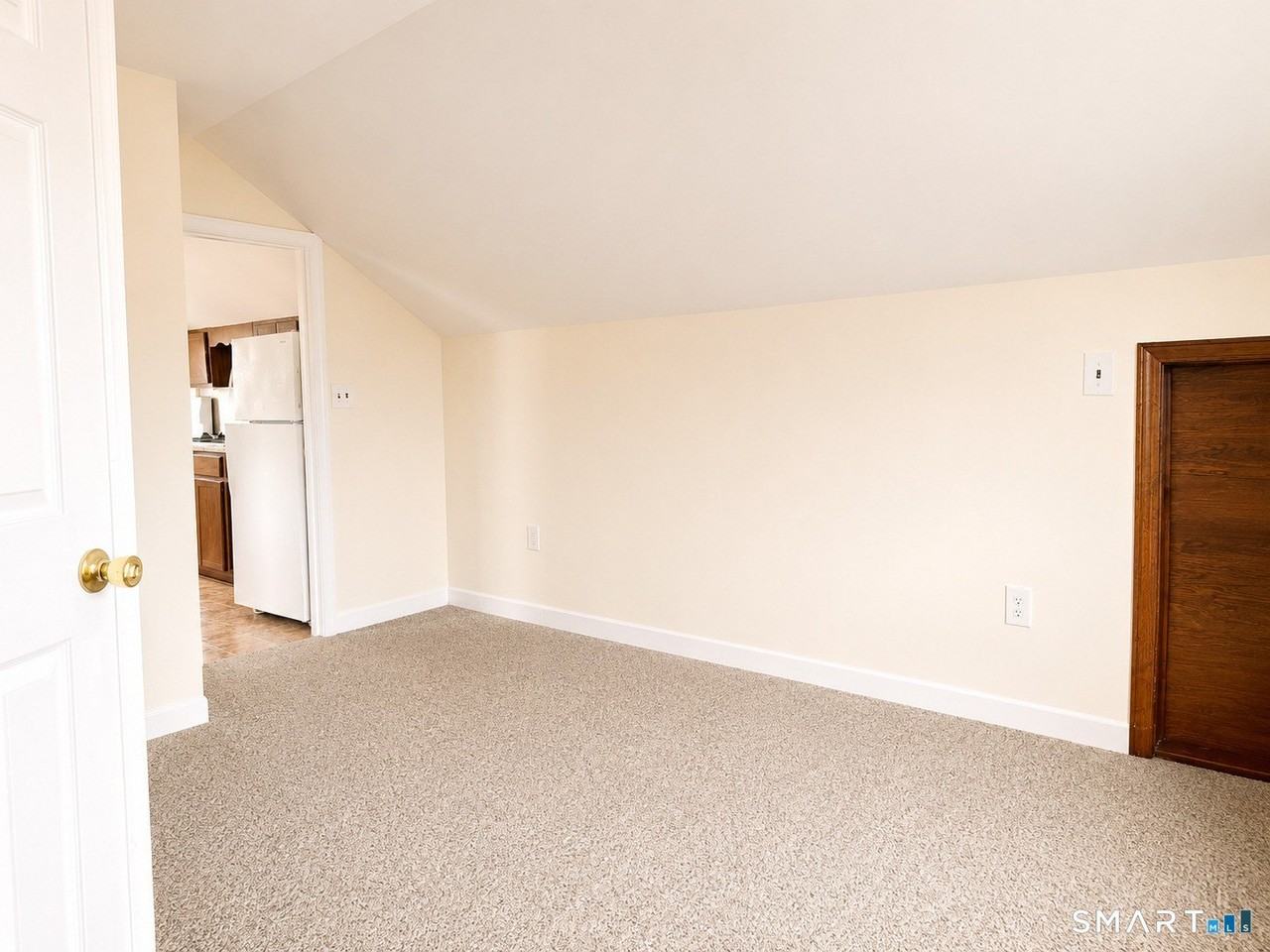 266 East Ave #3 - Photo 2 of 8
