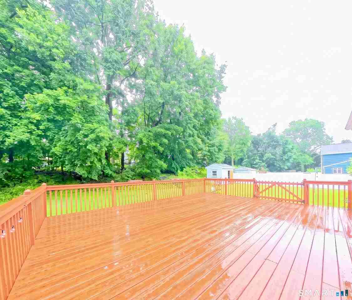 36 Derby Pl - Photo 3 of 31