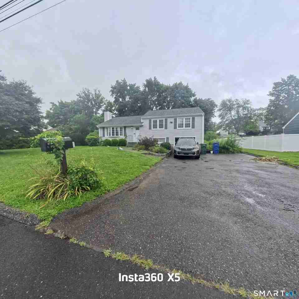 36 Derby Pl - Photo 4 of 31
