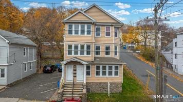 featured image of 146 Charles St #2nd