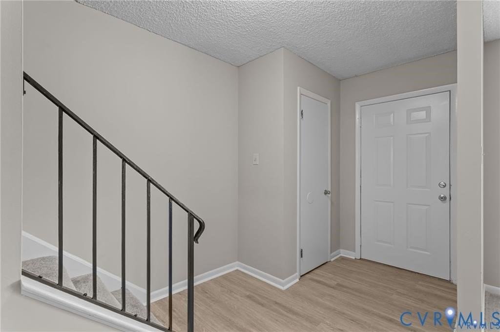 2613 Chancer Dr - Photo 5 of 43