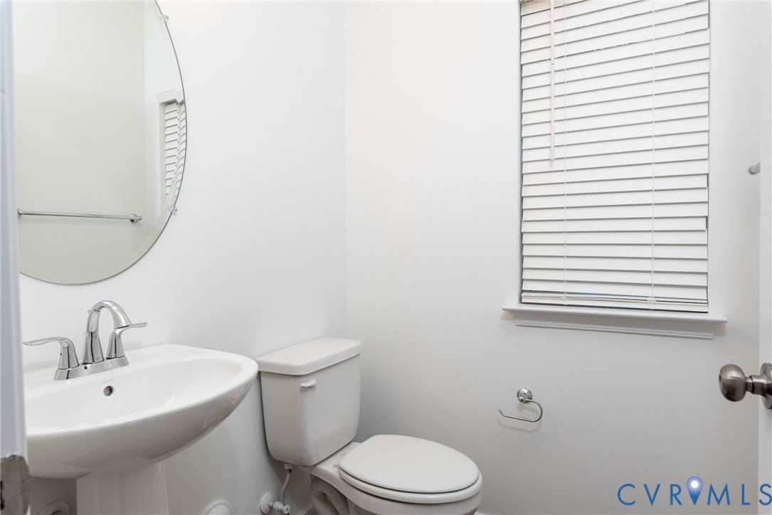 6501 Bolles Landing Ct - Photo 5 of 26