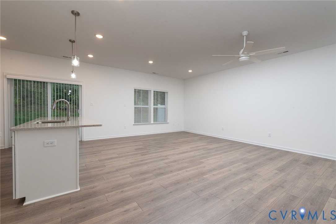6501 Bolles Landing Ct - Photo 6 of 26