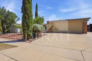 2891 W Saint Tropaz Ave - Photo 1 of 1