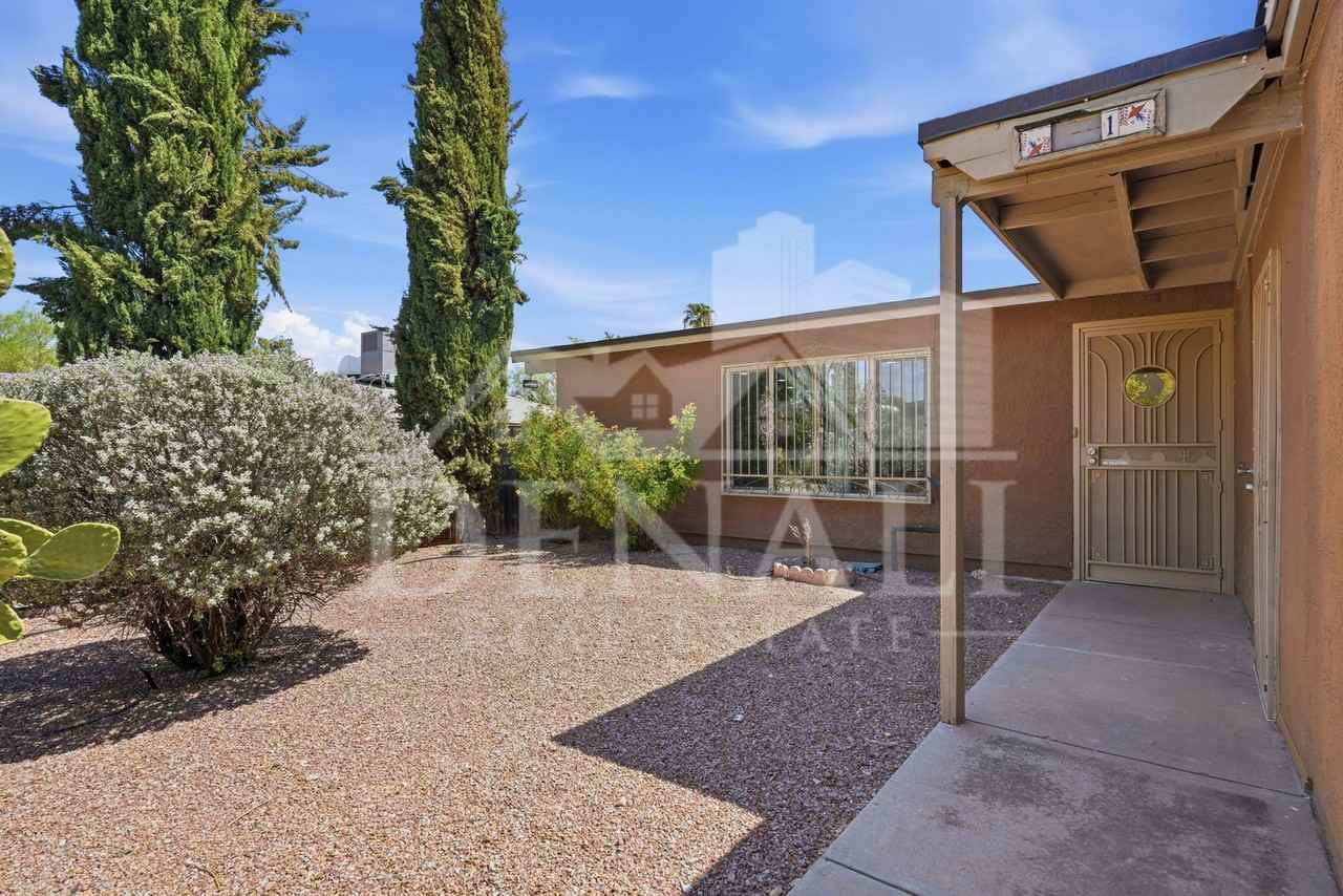 2891 W Saint Tropaz Ave - Photo 2 of 40