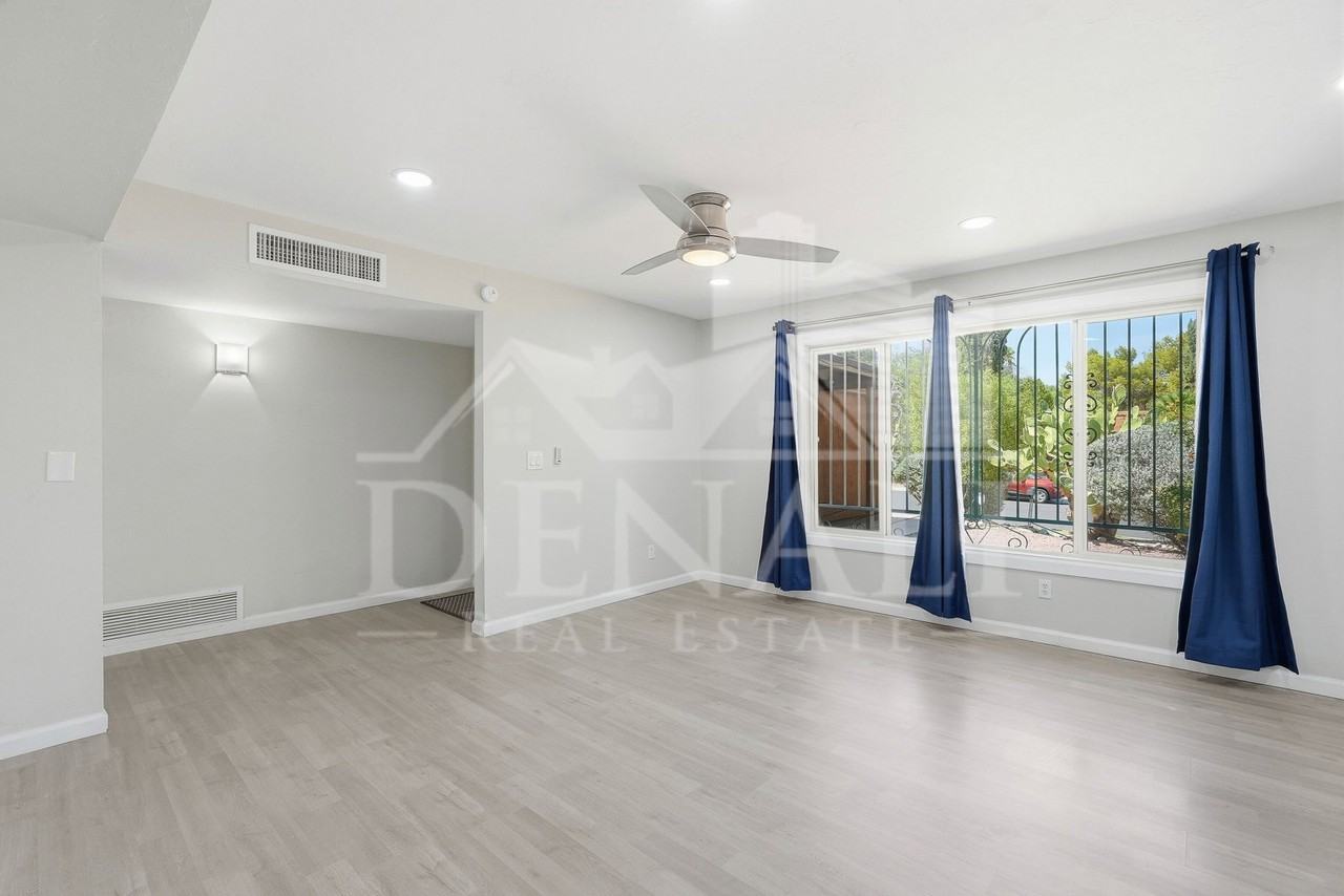 2891 W Saint Tropaz Ave - Photo 3 of 40