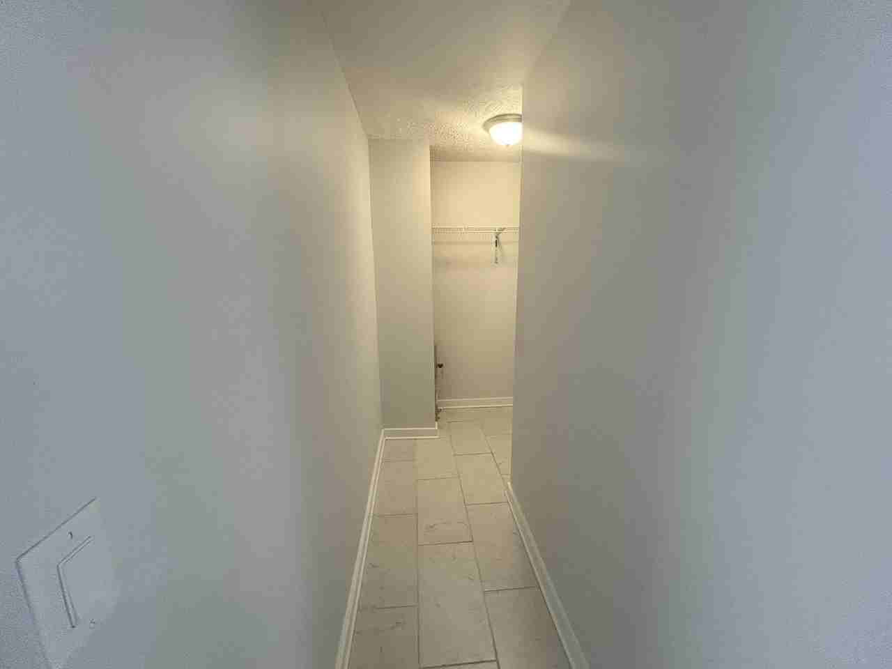 1114 Cedar Ave S #B - Photo 6 of 7