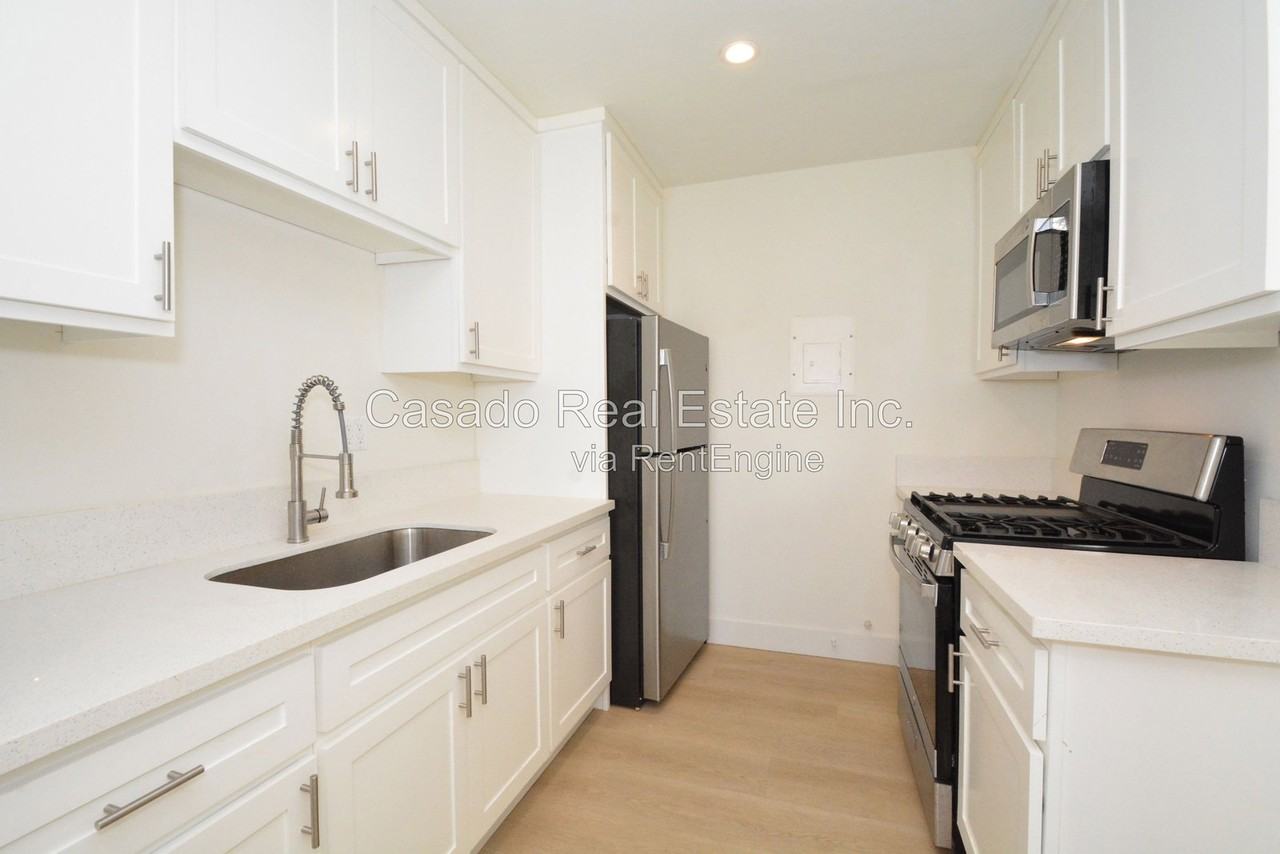 911 Pacific Ave #6 - Photo 5 of 9