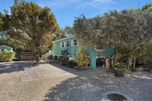 150 Sunshine Blvd - Photo 1 of 1