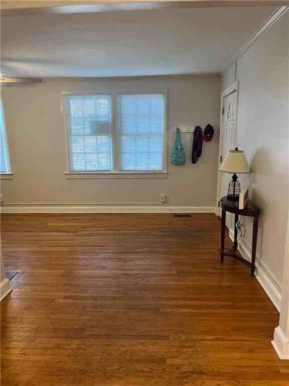 388 Ashley Ave Ne - Photo 7 of 31
