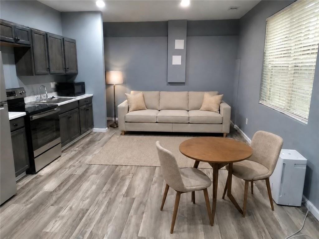 1471 Cliff View Ter #B - Photo 2 of 6
