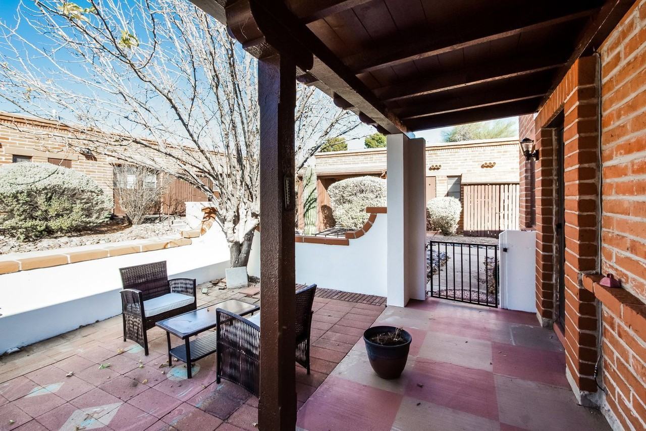329 S Paseo Pena #A - Photo 7 of 26