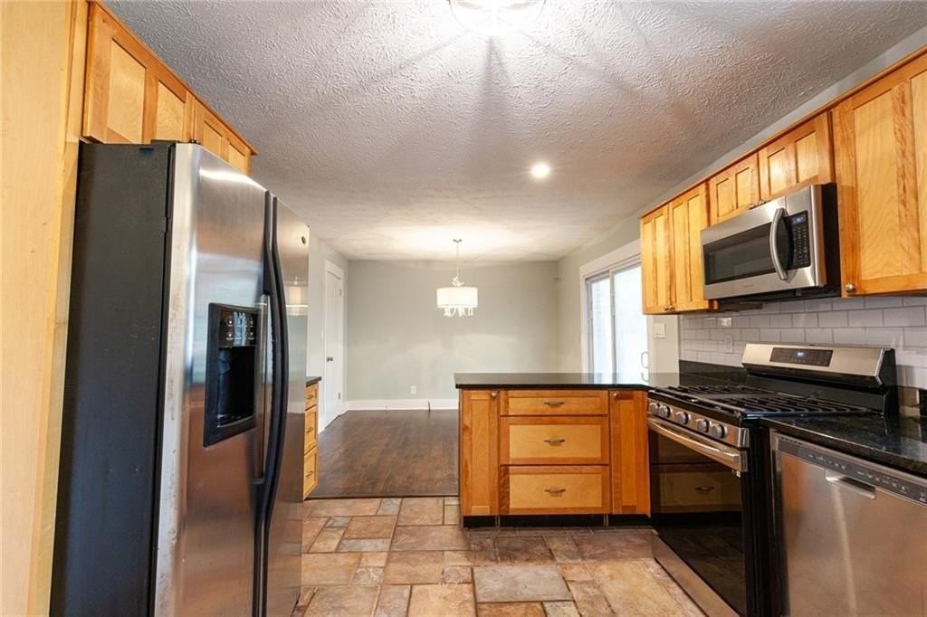 2971 Stratford Arms Dr - Photo 3 of 22