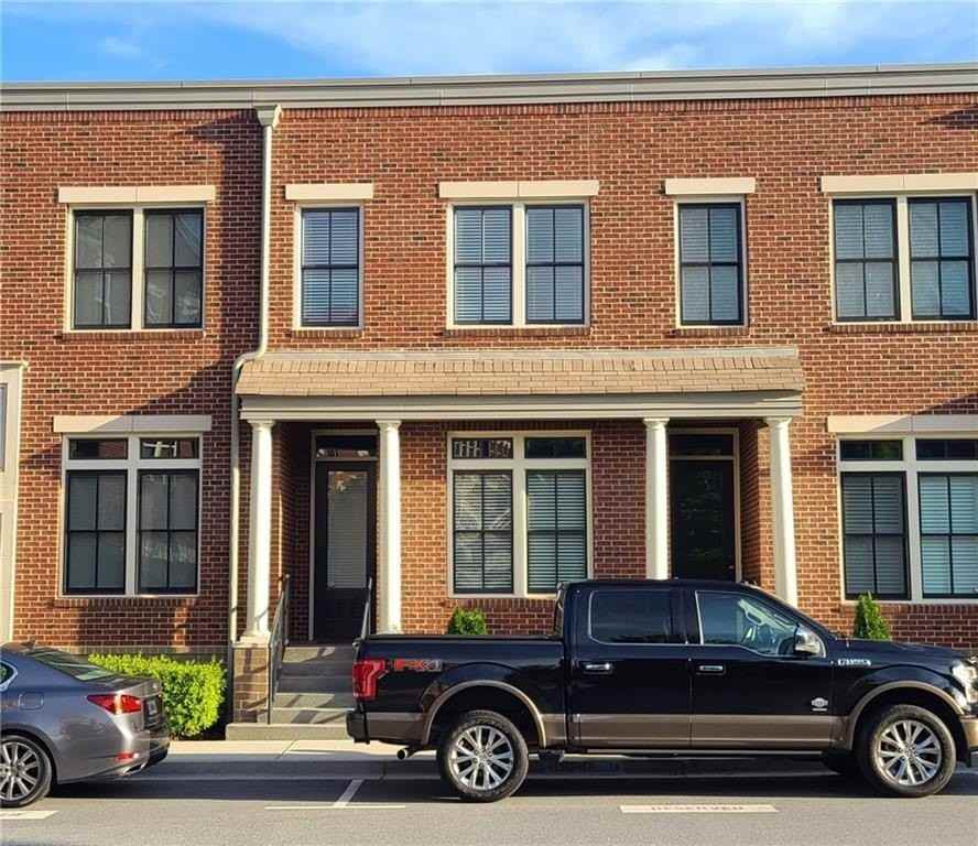4742 Cypress Cmns