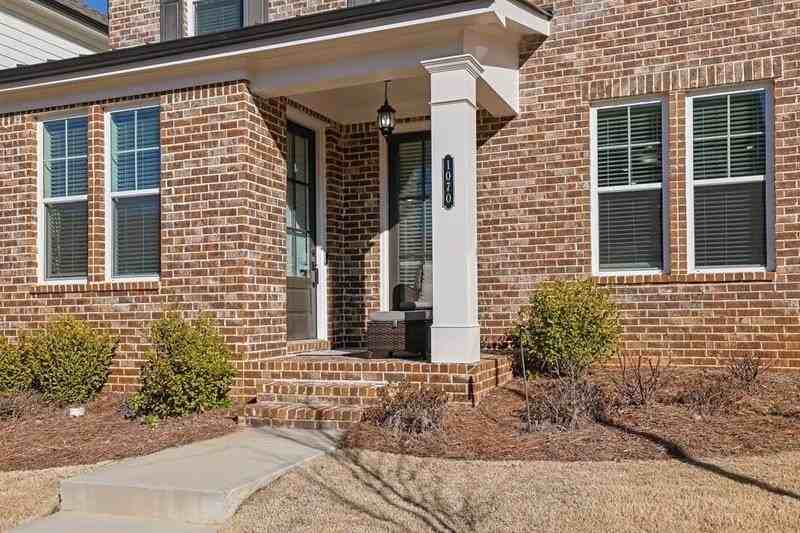 1070 Poppy Pointe - Photo 2 of 32