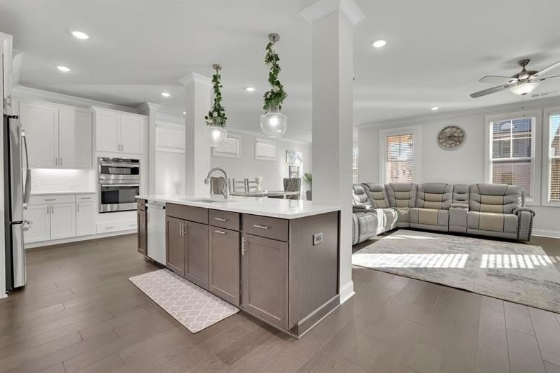 1070 Poppy Pointe - Photo 6 of 32