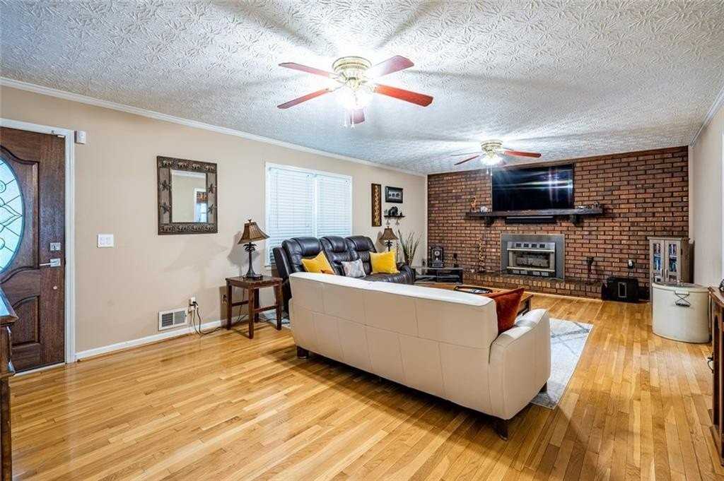 465 Dobbs Rd #B - Photo 7 of 40