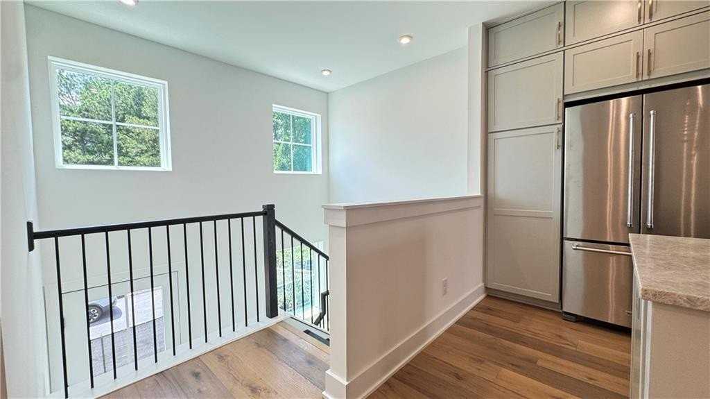 201 New St #1101 - Photo 6 of 48