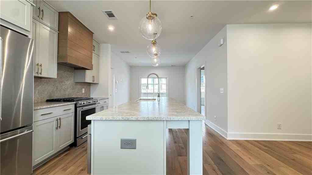 201 New St #1101 - Photo 7 of 48