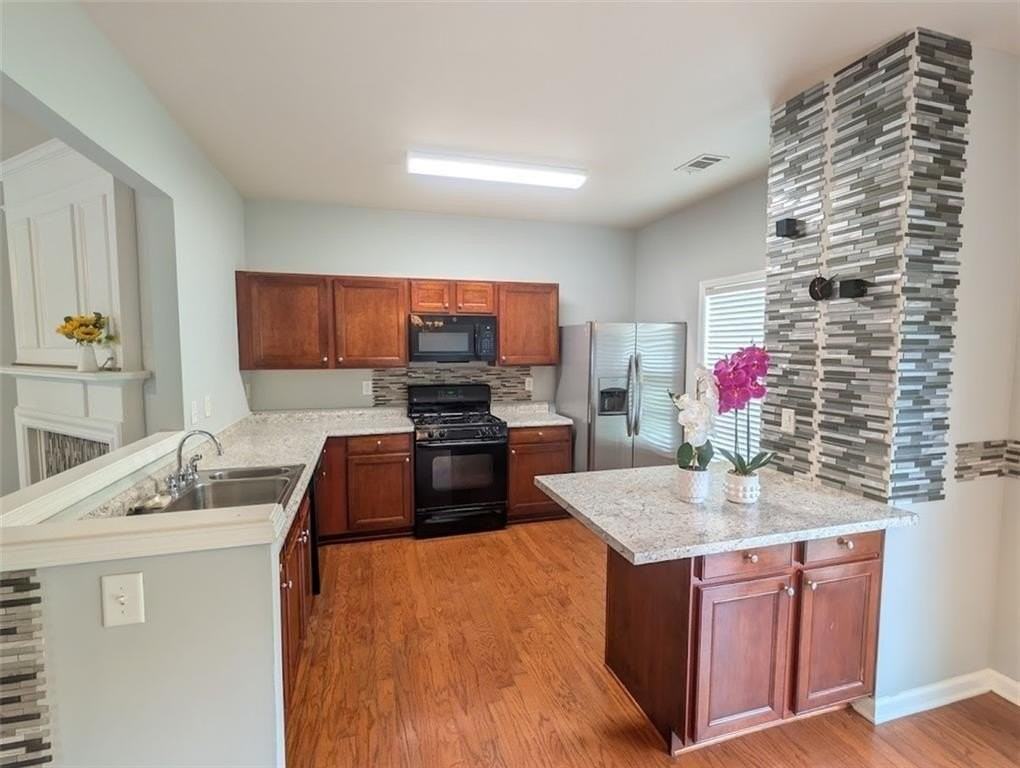 1010 Prestwyck Ct - Photo 4 of 14