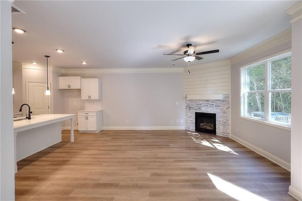 179 Crest Dr #79 - Photo 4 of 28