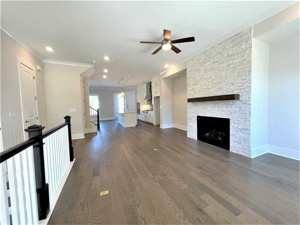 892 Mayfield Rd #67 - Photo 5 of 50