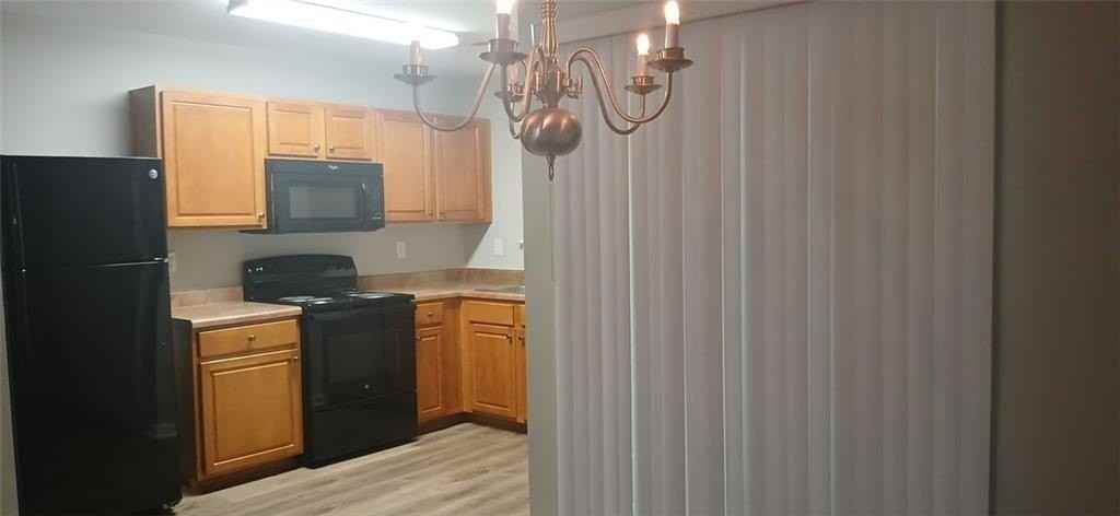 757 Crestwell Cir Sw - Photo 5 of 28