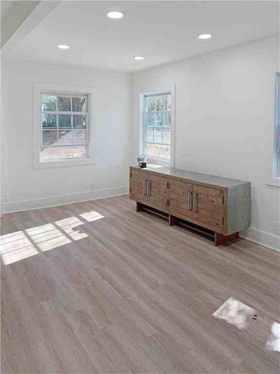 2224 Elizabeth Ave Se - Photo 7 of 12