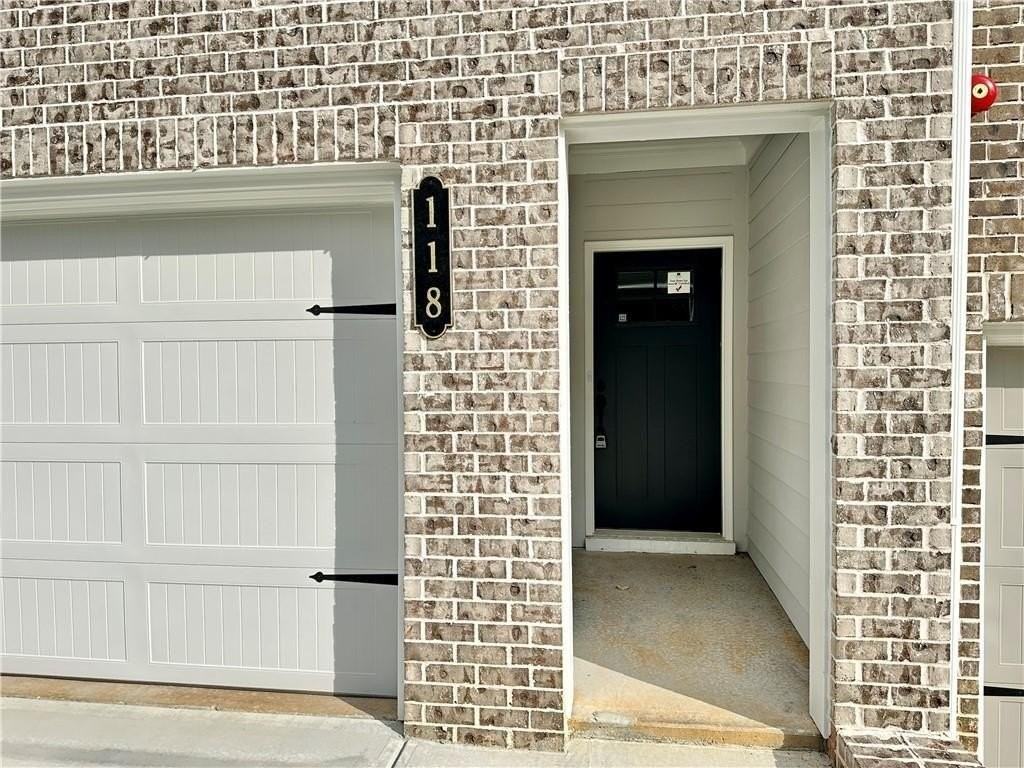 118 Bluffington Way - Photo 2 of 25