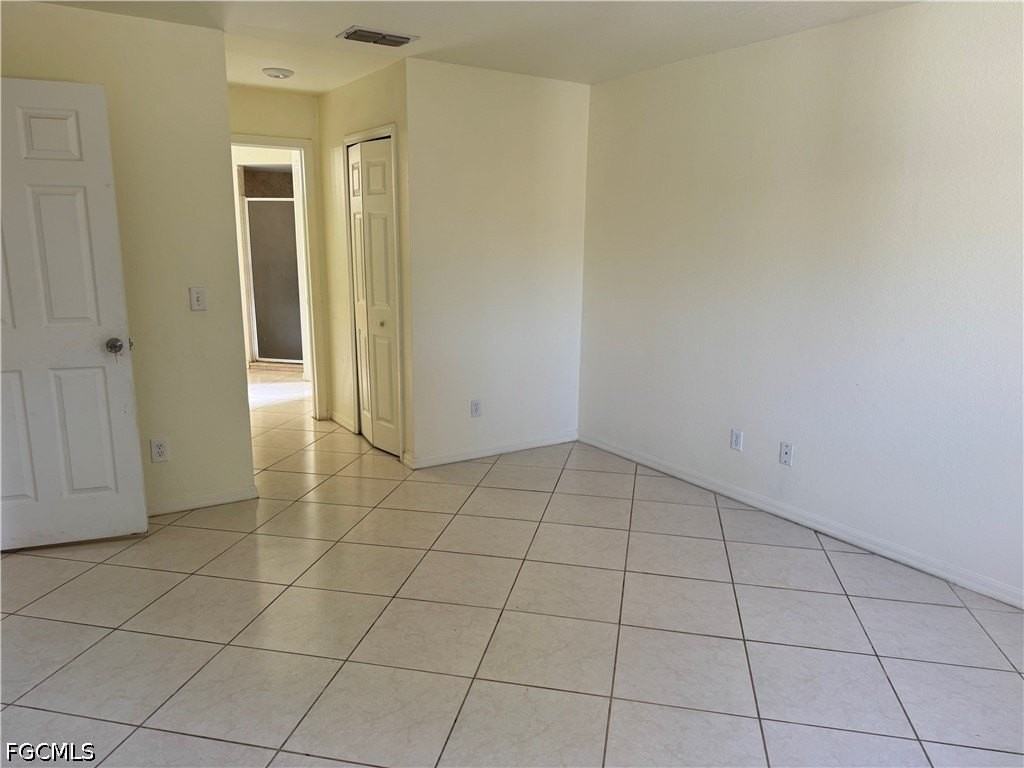 934 Garnet Ave - Photo 3 of 12