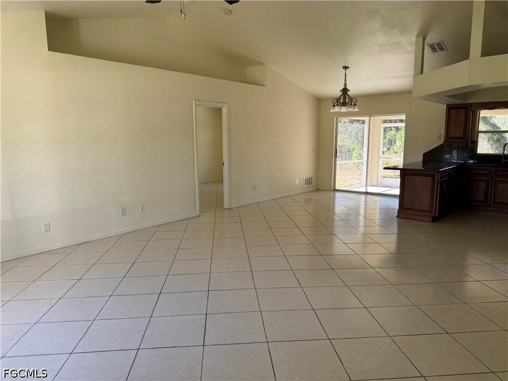 934 Garnet Ave - Photo 6 of 12