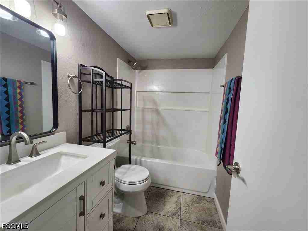 12963 Cherrydale Ct - Photo 4 of 15