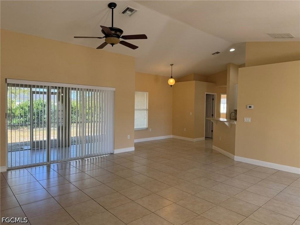 2553 Nw 21st Ave - Photo 6 of 41