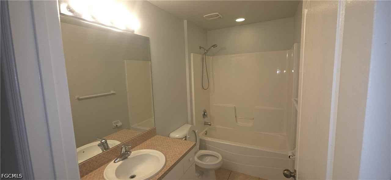 4306 5th St W - Photo 7 of 11