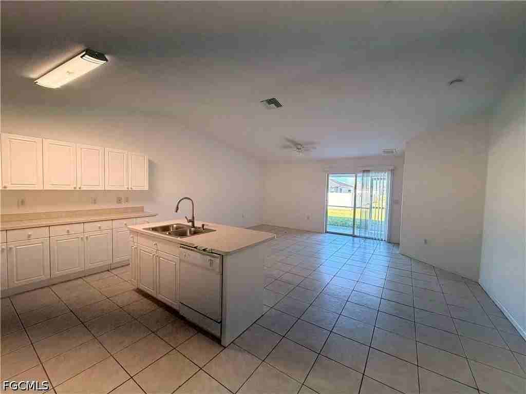 1818 Andalusia Blvd - Photo 2 of 11