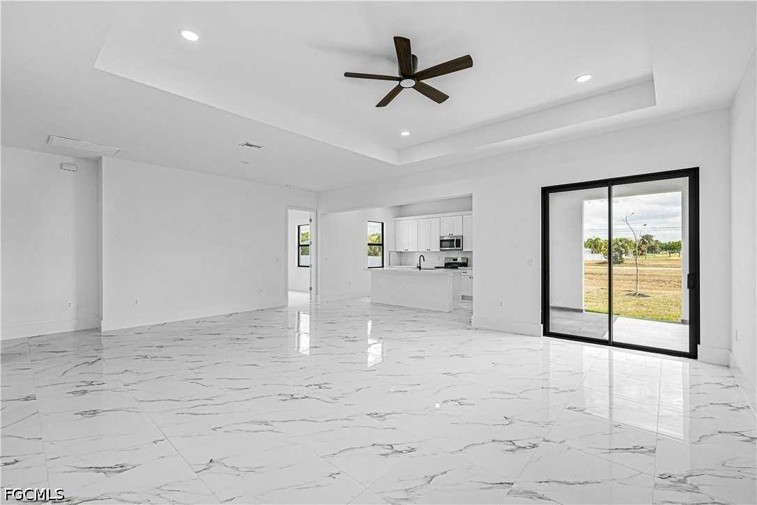1633 Nw 31st Pl - Photo 5 of 31