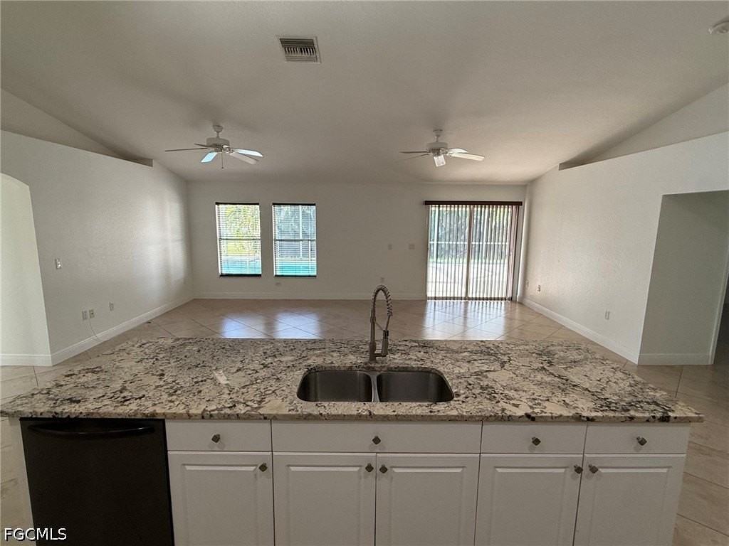 1306 Sw 35th Ter - Photo 7 of 34