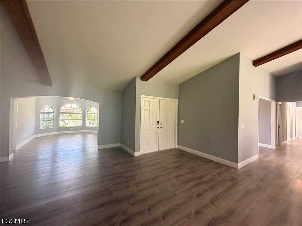 416 Sw 37th Ter - Photo 3 of 43