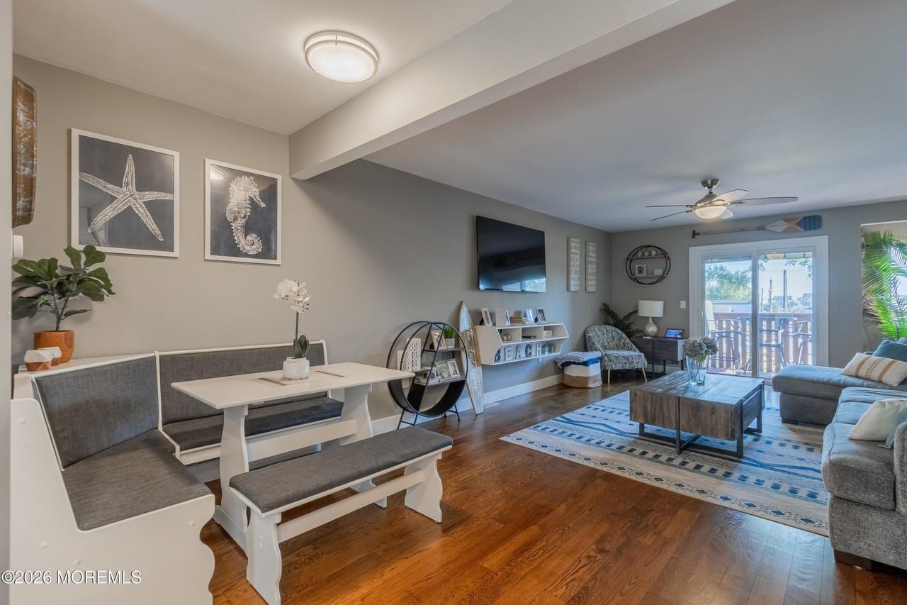 255 Shore Dr - Photo 6 of 23