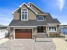 1 Pershing Blvd - Photo 1 of 1